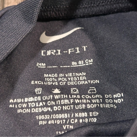 Nike 24M Toddler Outfit Grey Yellow Shorts‎ And T Shirt - Picture 4 of 9